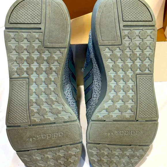 Women’s Adidas Swiftwear 22 Sneakers - Picture 15 of 17